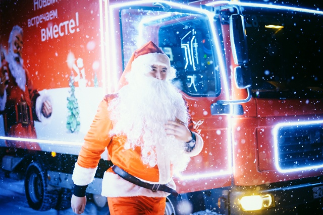 26 декабря в Оренбург приедет «Рождественский караван Coca-Cola» 